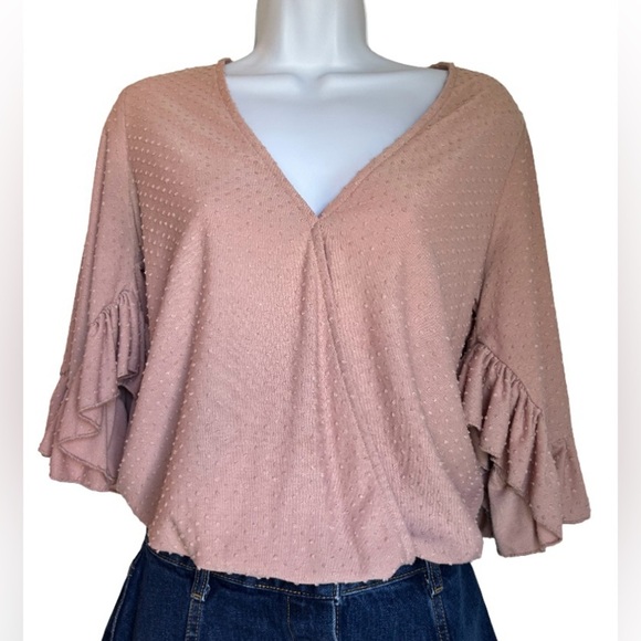 WILLOW & ROOT BLUSH BELL SLEEVE TOP - Picture 2 of 6